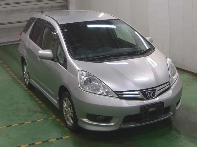 Honda Fit Shuttle GG8 2011